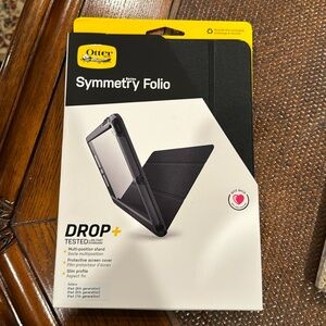 Otter Box iPad Symmetry Folio new in box